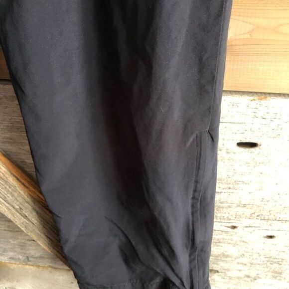 NEW Balance activewear pants size Med - Picture 3 of 6